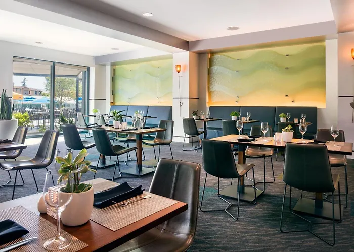 Renaissance Walnut Creek Hotel